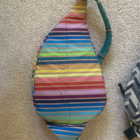 Kavu Red and Blue Bags Accessories - Picture 3 of 3